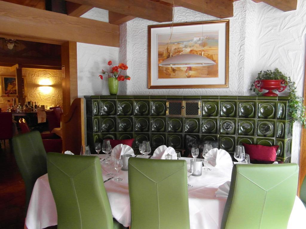 Hotel Castello Bianco Wadern Exterior foto