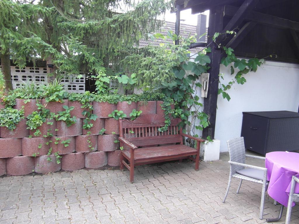 Hotel Castello Bianco Wadern Exterior foto